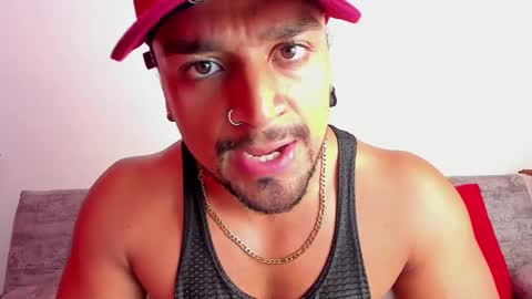 Snapshot of mike_estevess chatting on 02.09.25 online show from 02.09.25