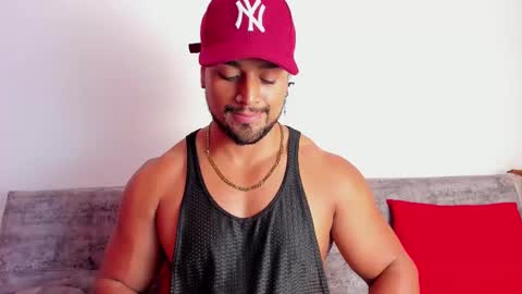 Snapshot of mike_estevess chatting on 02.10.25 online show from 02.10.25