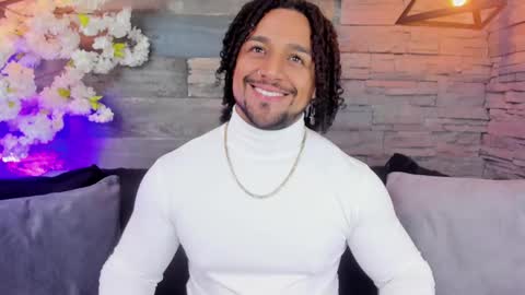 Snapshot of mike_estevess chatting on 02.23.25 online show from 02.23.25