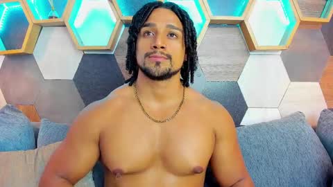 Snapshot of mike_estevess chatting on 03.02.25 online show from 03.02.25