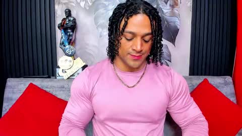 Snapshot of mike_estevess chatting on 09.25.25 online show from 09.25.25