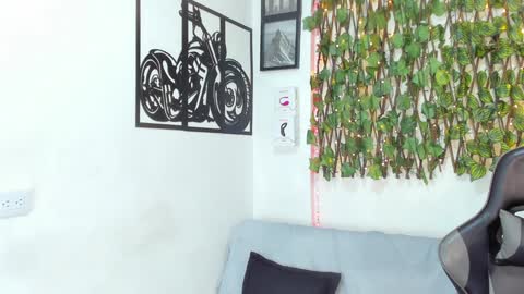 Snapshot of mike_kilian1 chatting on 01.30.25 mike kilian1 online show from 01.30.25