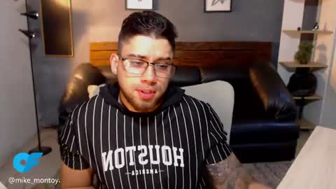 Snapshot of mike_montoya chatting on 07.14.26 Mike Montoya online show from 07.14.26