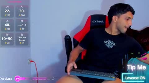 Snapshot of mike_shelby21 chatting on 11.14.25 mike_shelby21 online show from 11.14.25