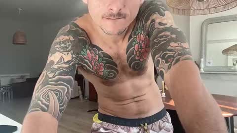 mikeappleseed online show from 10.30.25