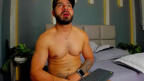 Snapshot of mikeblare chatting on 12.30.24 Mike Blare online show from 12.30.24