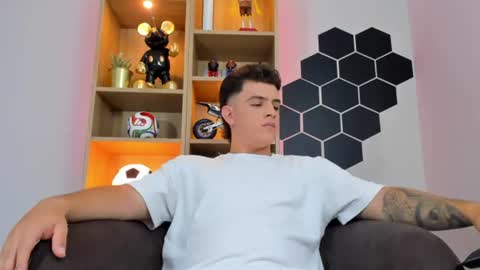 Snapshot of mikecooper_ chatting on 07.19.26 Mike Cooper online show from 07.19.26