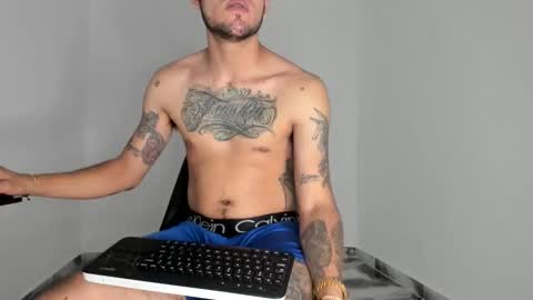 mikee_scooth online show from 03.01.26