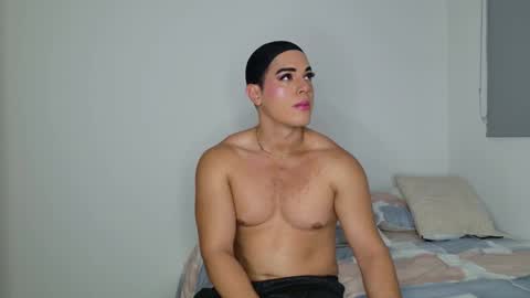 Snapshot of mikegaitan1 chatting on 02.11.26 mikegaitan1 online show from 02.11.26