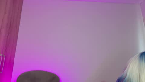 Snapshot of mikegaitan1 chatting on 02.14.26 mikegaitan1 online show from 02.14.26