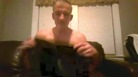 Snapshot of mikemacdonjr chatting on 12.04.25 mikemacdonjr online show from 12.04.25