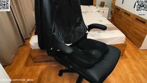 Mike    online show from 04.18.26