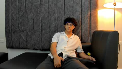 Snapshot of mikey_banji chatting on 09.09.25 mikey_banji online show from 09.09.25