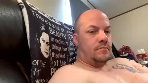 mikeylikesit2222 online show from 12.20.25