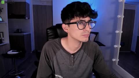 VIOLETAMIKE online show from 02.17.26