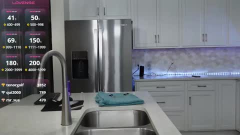 Mikaylah online show from 01.06.25