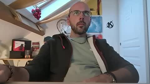 mikmik91 online show from 12.17.24