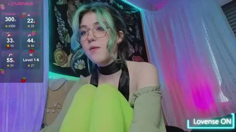 Snapshot of miko_meow chatting on 04.30.26 Miko online show from 04.30.26