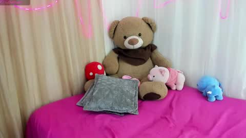 Mikoto Urb online show from 03.01.25