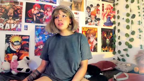   miku katsuragi  online show from 12.19.24