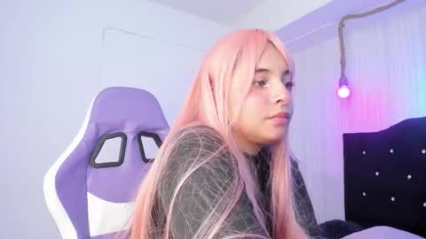   miku katsuragi  online show from 02.05.26