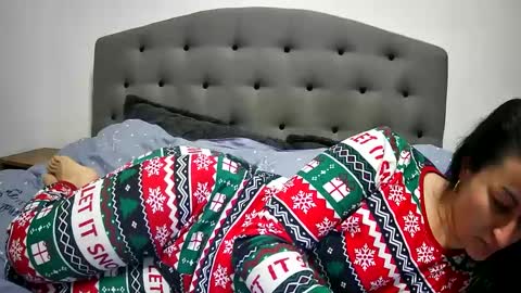 Mikyloveu online show from 02.07.25