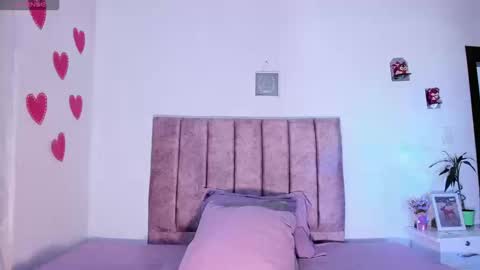 mila_1wood online show from 09.26.25