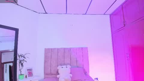 mila_1wood online show from 07.18.26