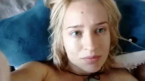 Snapshot of mila_420 chatting on 09.23.25 Mila 420 online show from 09.23.25