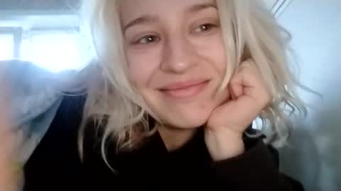 Snapshot of mila_420 chatting on 09.27.25 Mila 420 online show from 09.27.25