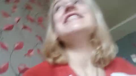 Snapshot of mila_420 chatting on 10.12.25 Mila 420 online show from 10.12.25