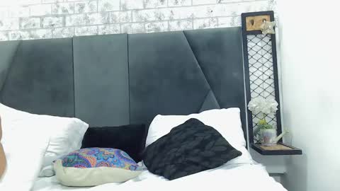 mila_adamss online show from 01.27.25