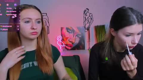 Snapshot of mila_glow chatting on 09.25.25 mila_glow online show from 09.25.25