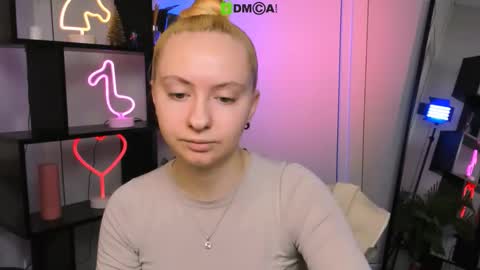 mila_glow online show from 12.21.25