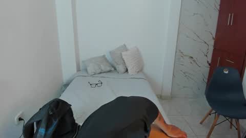 Snapshot of mila_rose1 chatting on 03.04.26 martina online show from 03.04.26