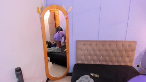 Snapshot of mila_samy chatting on 11.30.25 Mila and samy online show from 11.30.25