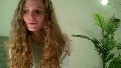 Mila online show from 05.03.26