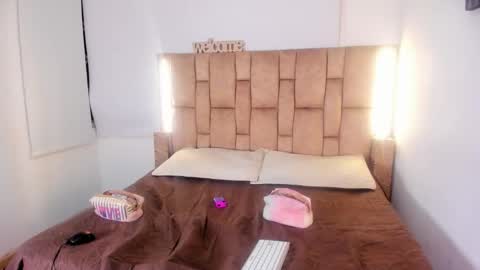 Mila  online show from 02.20.26