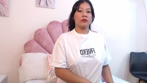 Snapshot of milaaadams chatting on 06.17.26 mila online show from 06.17.26