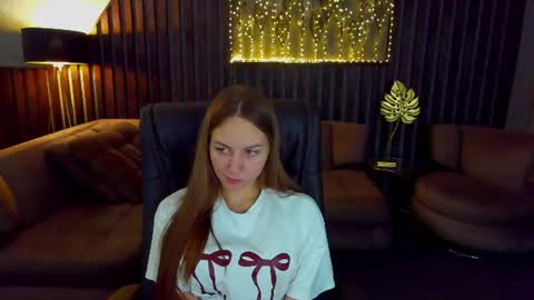 Snapshot of milaaddam chatting on 07.03.26 Milla online show from 07.03.26