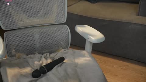 Snapshot of milablum chatting on 01.16.25 milablum online show from 01.16.25