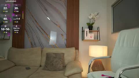 milacrave online show from 10.11.25