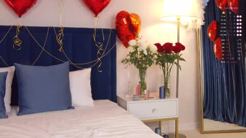 Snapshot of milademies chatting on 12.30.24 Miss Cutie online show from 12.30.24