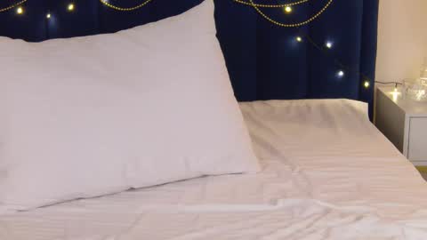 Snapshot of milademies chatting on 02.28.25 Miss Cutie online show from 02.28.25