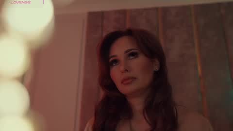 Snapshot of miladystarlight chatting on 10.04.25 online show from 10.04.25