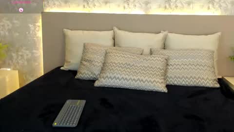    online show from 09.30.25