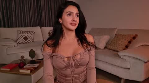 milana online show from 10.06.25