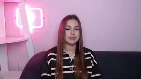 milanaangelas online show from 03.21.26