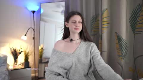 Milana   online show from 02.28.25