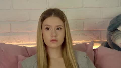 MilanaBalmain online show from 10.15.25